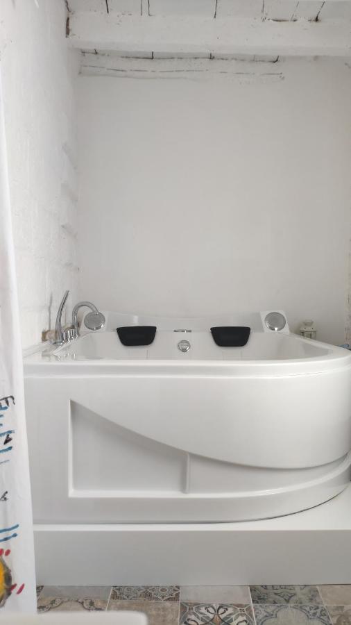 Amalfi Pool Suite - Puglia Mia Apartments Монополи Экстерьер фото